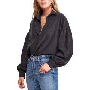 Free People Size small Blouse Black Pit to Pit: 24 Inches, Length: 24 Inches